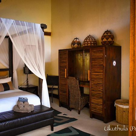 Ihlozi Bush Lodge Hluhluwe Bagian luar foto